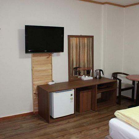 Hyundai Tourist Hotel Jeju Ngoại thất bức ảnh